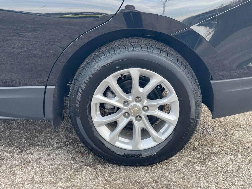 Used 2020 Chevrolet Equinox LT w/ Driver Convenience Package image 27