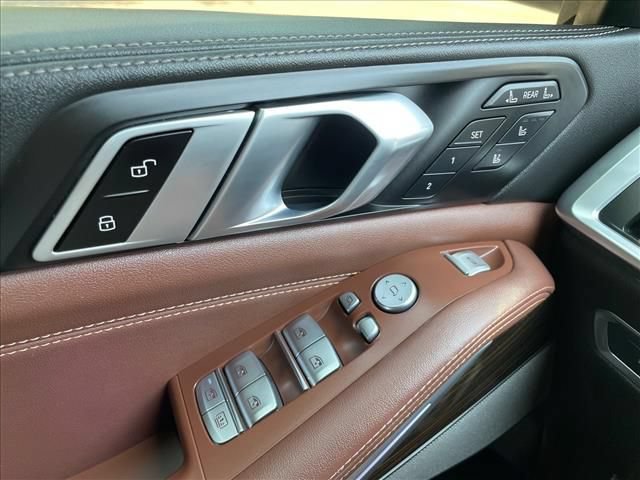 Used 2024 BMW X7 M60i w/ Executive Package AWD/4WD image 13