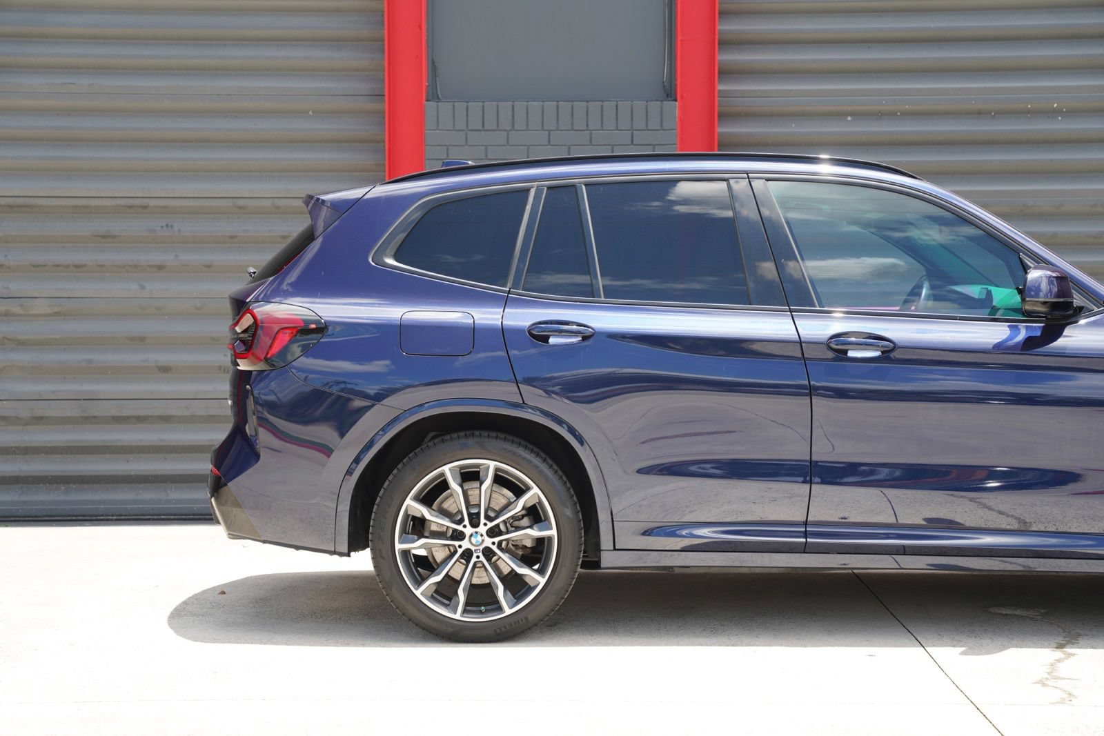 Used 2022 BMW X3 sDrive30i w/ M Sport Package 2 RWD image 3