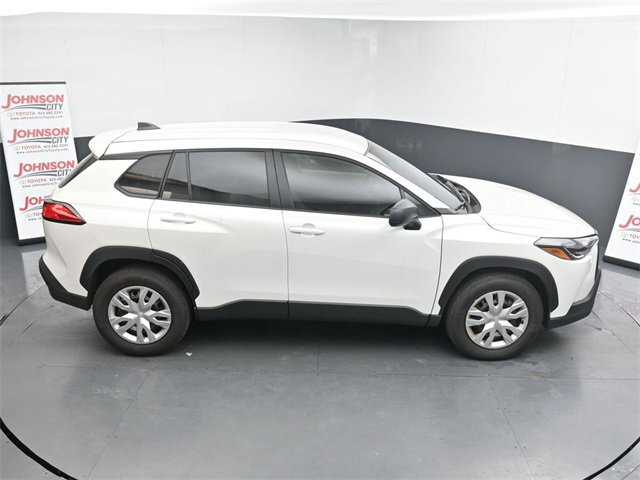 Used 2025 Toyota Corolla Cross L image 17