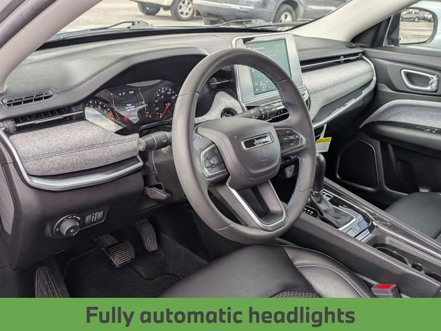 Used 2022 Jeep Compass Latitude image 15