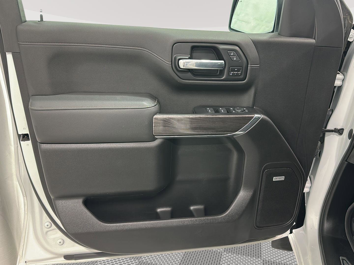 Used 2022 Chevrolet Silverado 1500 LTZ w/ LTZ Premium Package image 19