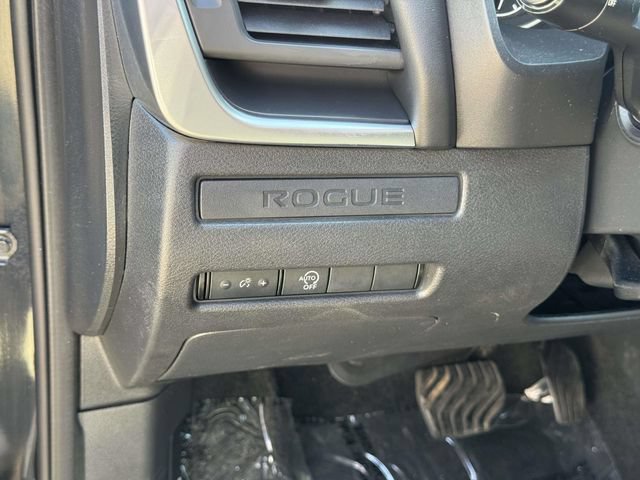Used 2024 Nissan Rogue S AWD/4WD image 21