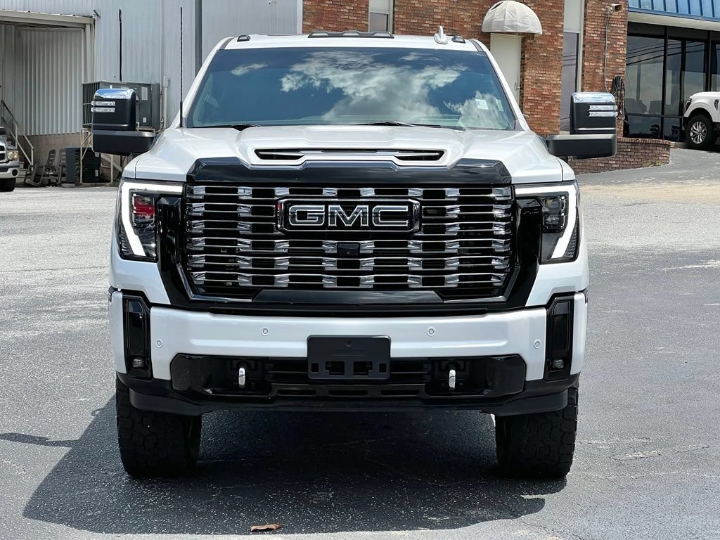 Used 2025 GMC Sierra 2500 Denali Ultimate AWD/4WD image 9