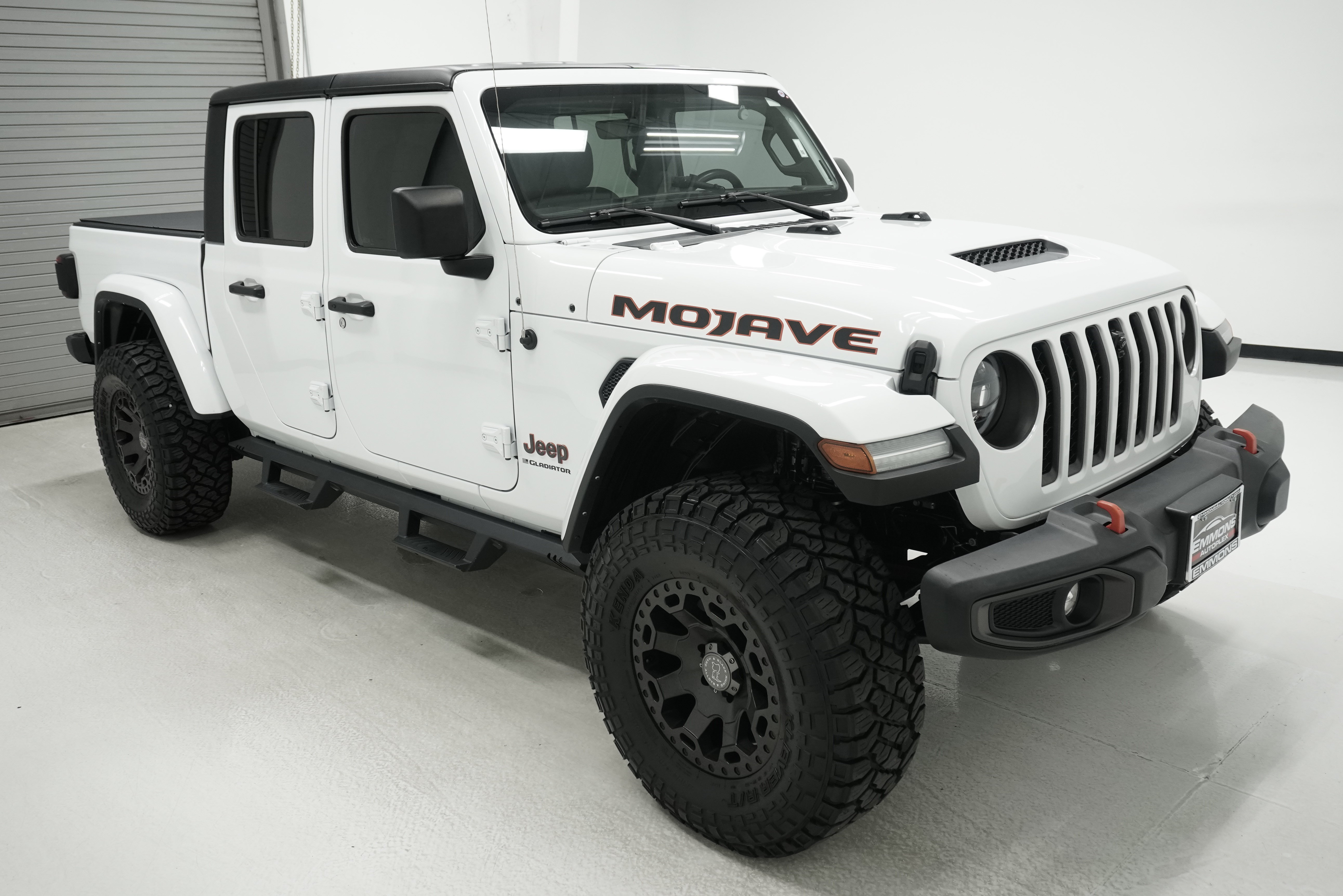 Used 2023 Jeep Gladiator Mojave w/ LED Lighting Group AWD/4WD image 3