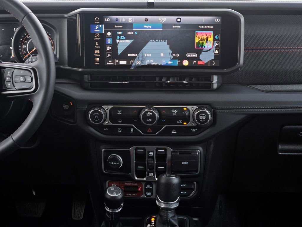 Used 2025 Jeep Wrangler Unlimited Rubicon image 17