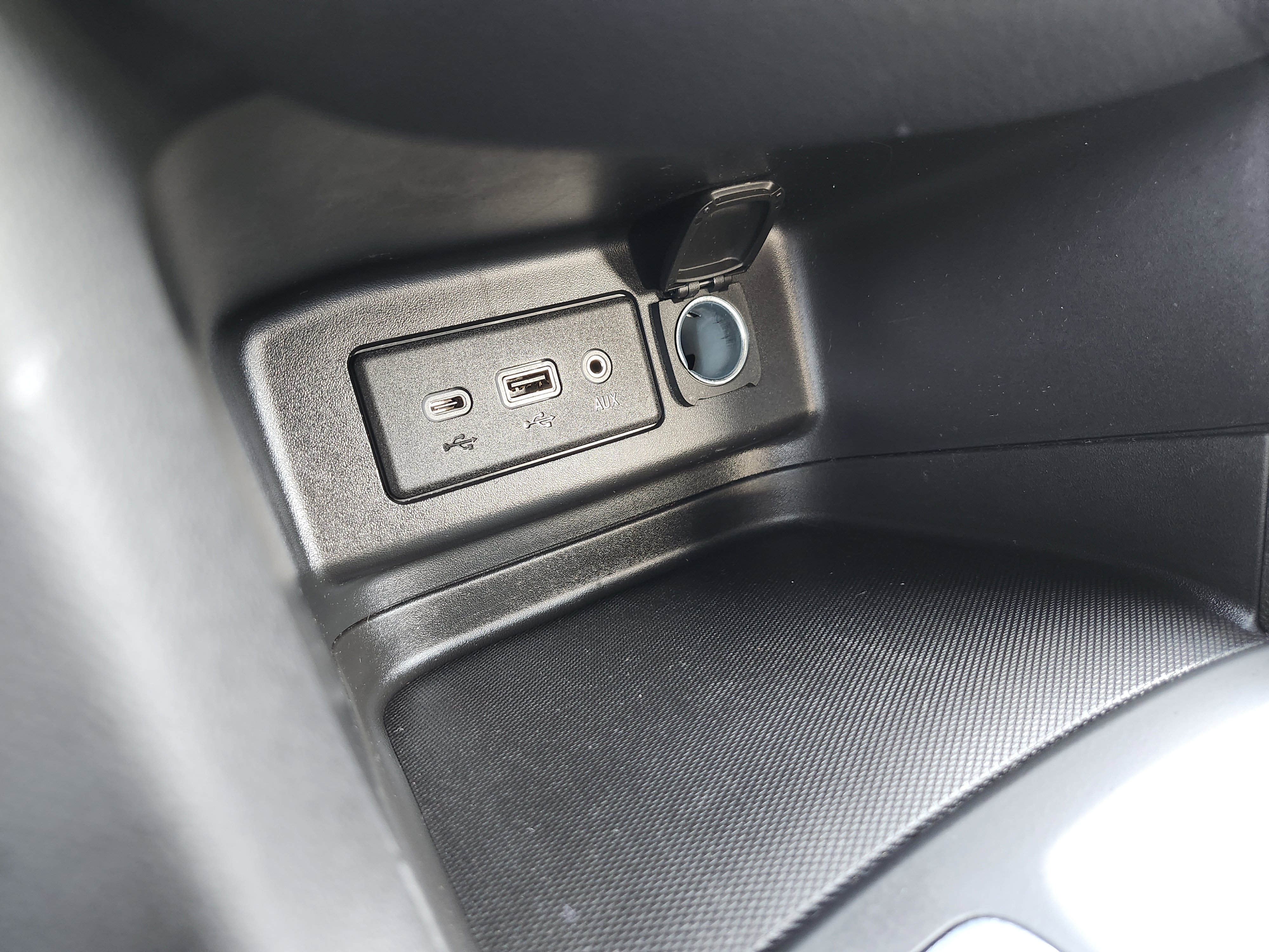 Used 2021 Chevrolet Equinox LT FWD image 9