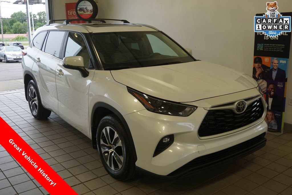 Used 2023 Toyota Highlander XLE