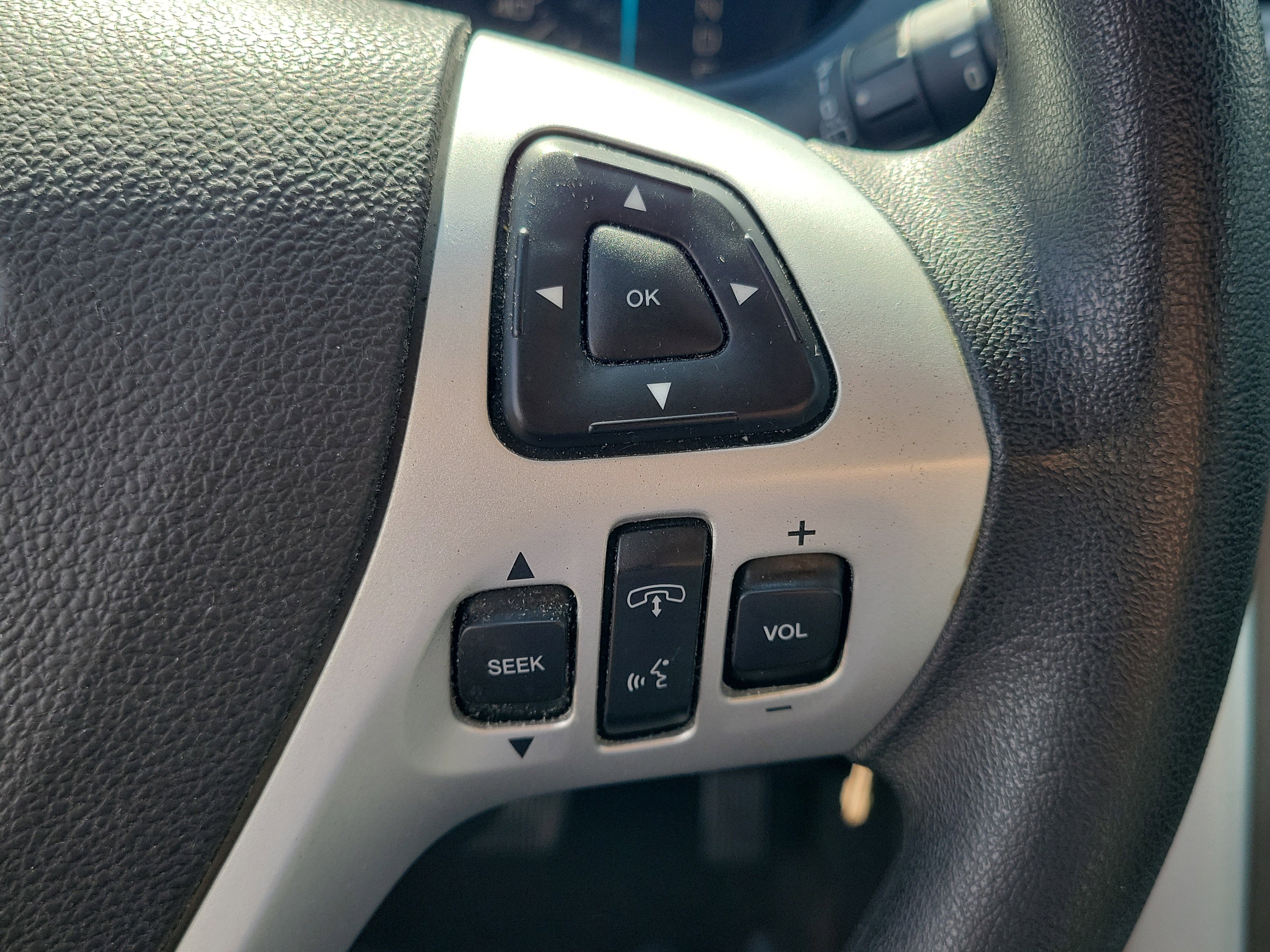 Used 2013 Ford Edge SE image 26