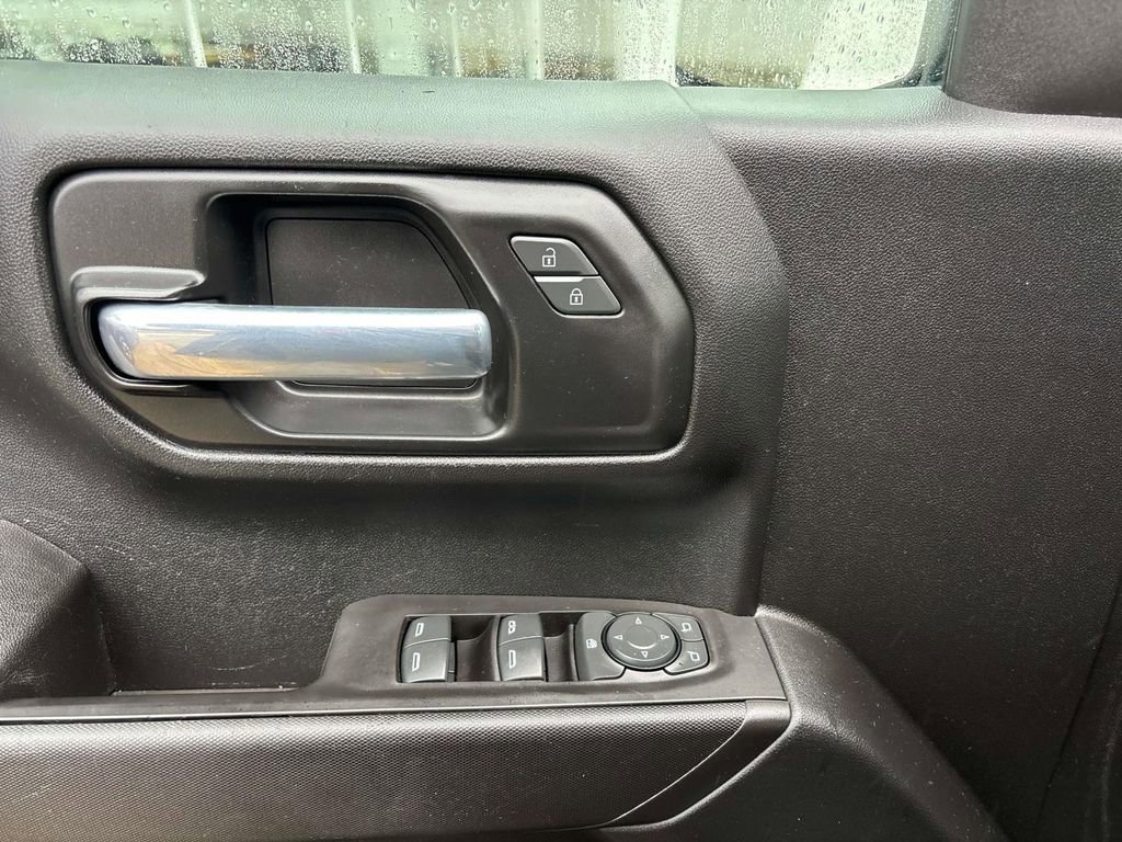 Used 2021 Chevrolet Silverado 1500 Custom image 15