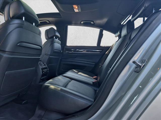 Used 2013 BMW 750i RWD image 19
