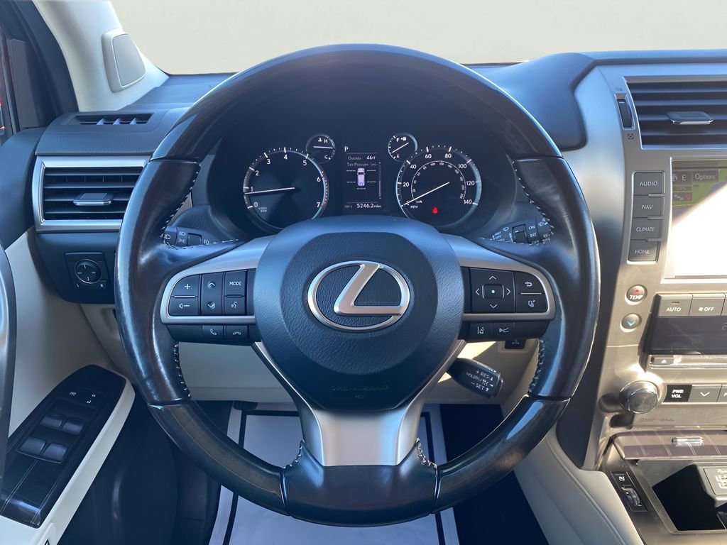 Used 2020 Lexus GX 460 Premium w/ Premium Package image 20