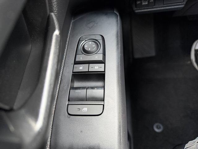 Used 2024 Toyota Tacoma SR image 16