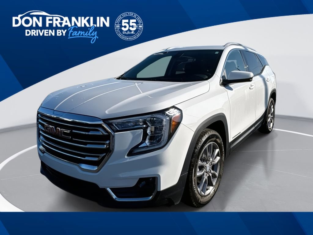Used 2023 GMC Terrain SLT image 1