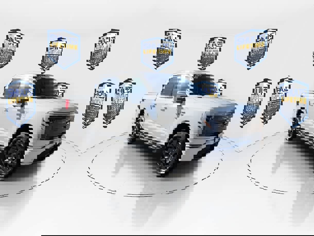 Used 2022 Ford F150 Lightning Lariat image 3