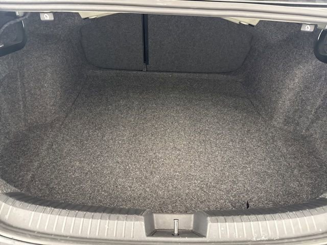 Used 2025 Volkswagen Jetta Sport image 31