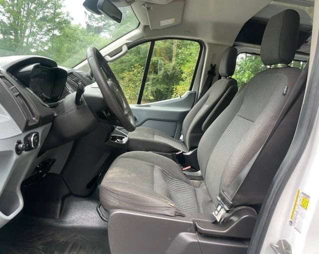 Used 2019 Ford Transit 250 130 Low Roof w/ Exterior Upgrade Package RWD image 12