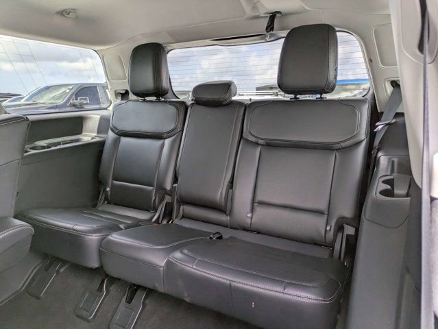Used 2025 Ford Expedition Platinum AWD/4WD image 15