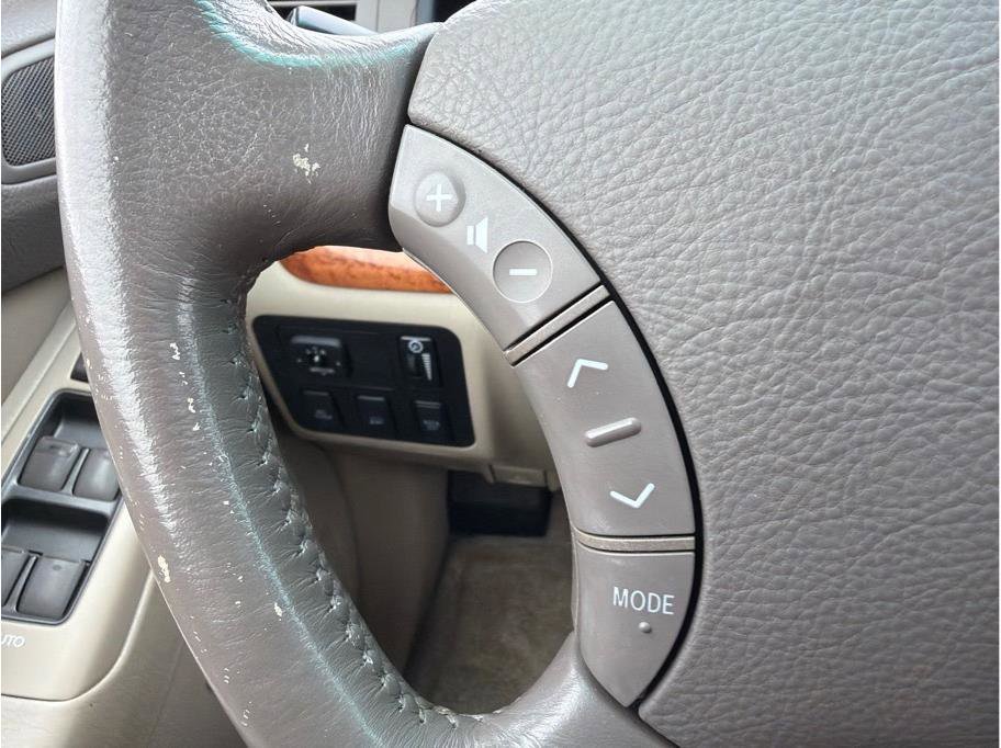 Used 2004 Lexus GX 470 image 18