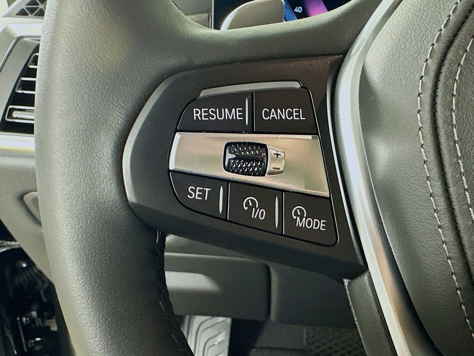 New 2026 BMW X5 xDrive40i AWD/4WD image 19