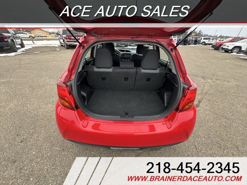 Used 2015 Toyota Yaris L FWD image 7