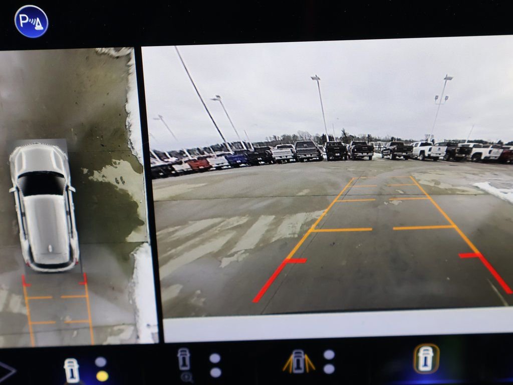 New 2026 Chevrolet Equinox ACTIV w/ Safety and Technology Package image 22