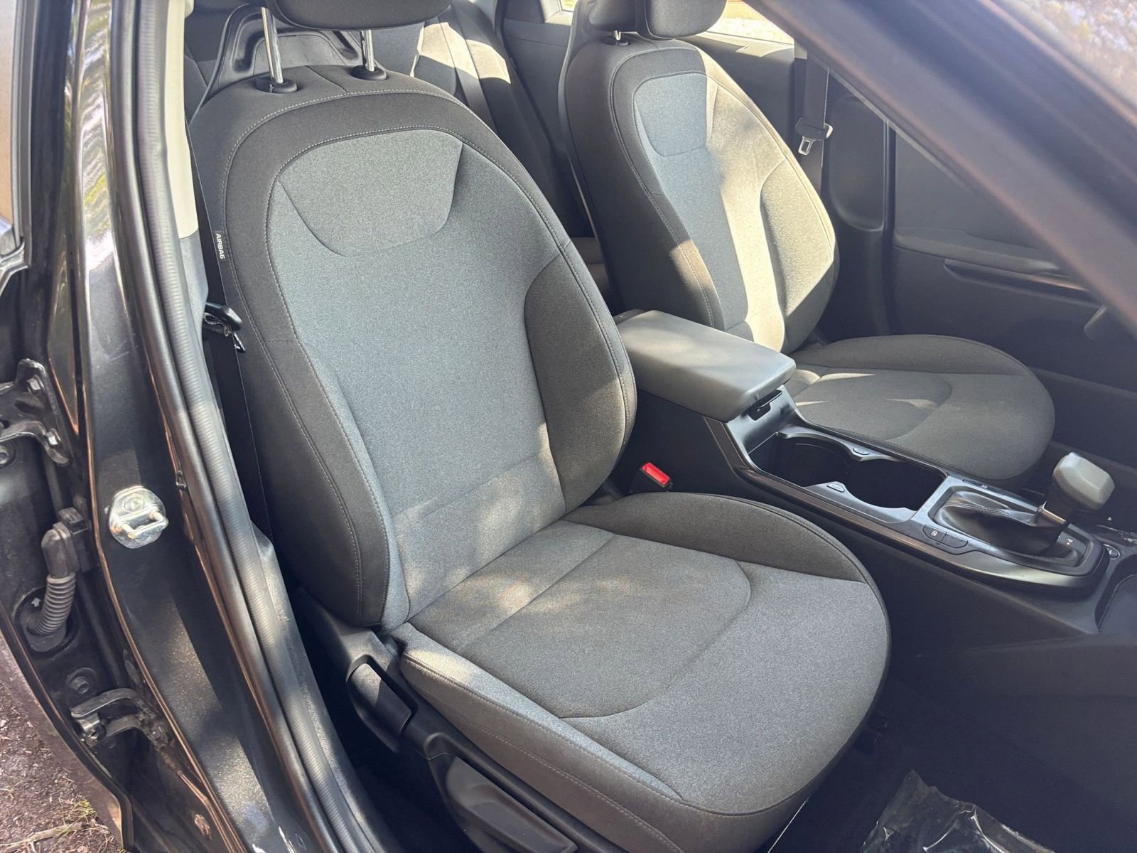 Used 2025 Kia K4 FWD image 38