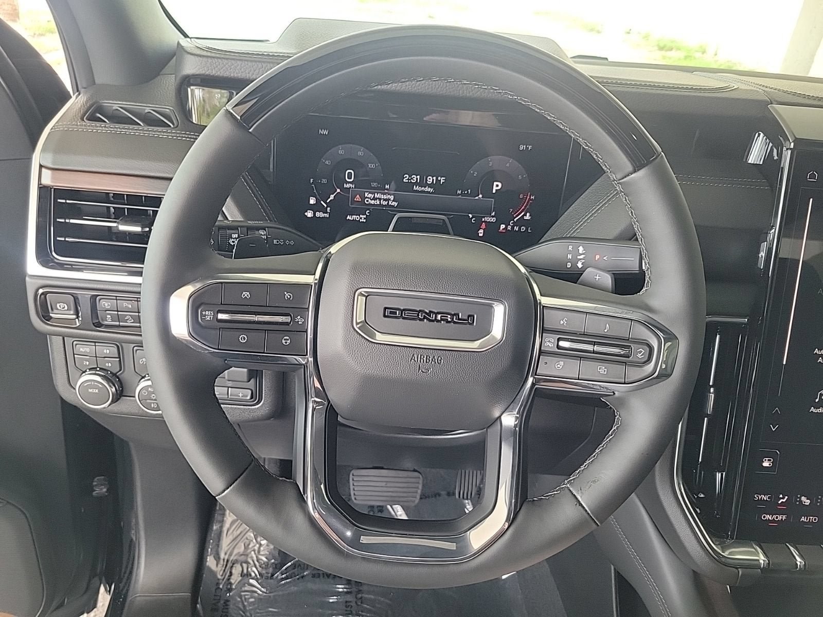 New 2026 GMC Yukon Denali w/ Advanced Technology Package AWD/4WD image 23