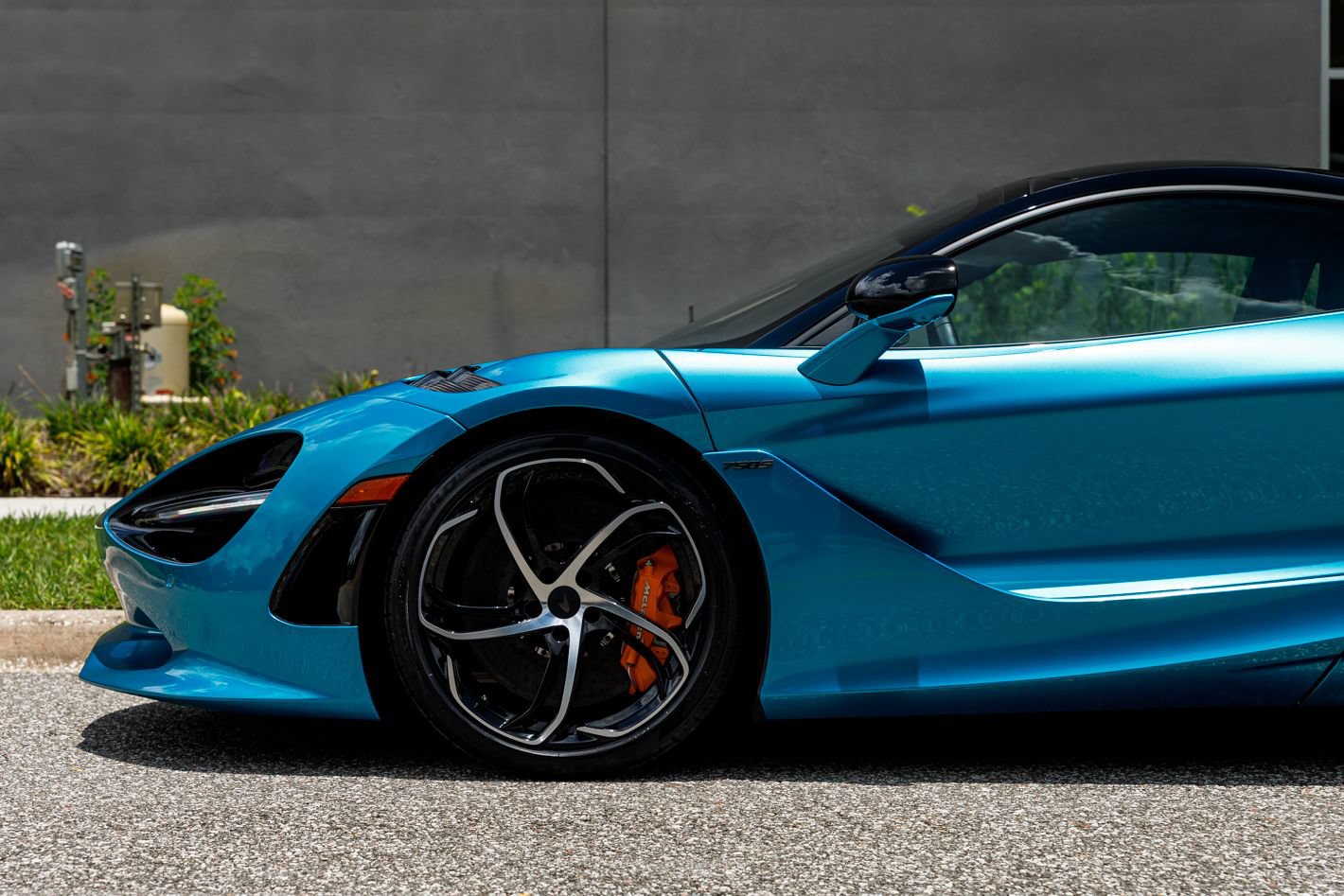 Used 2025 McLaren 750S RWD image 30