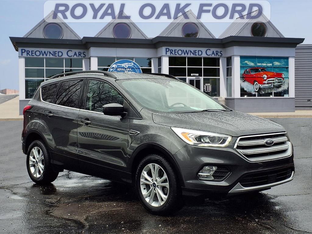Used 2019 Ford Escape SEL image 1