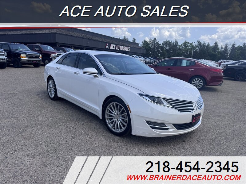 Used 2013 Lincoln MKZ AWD image 2