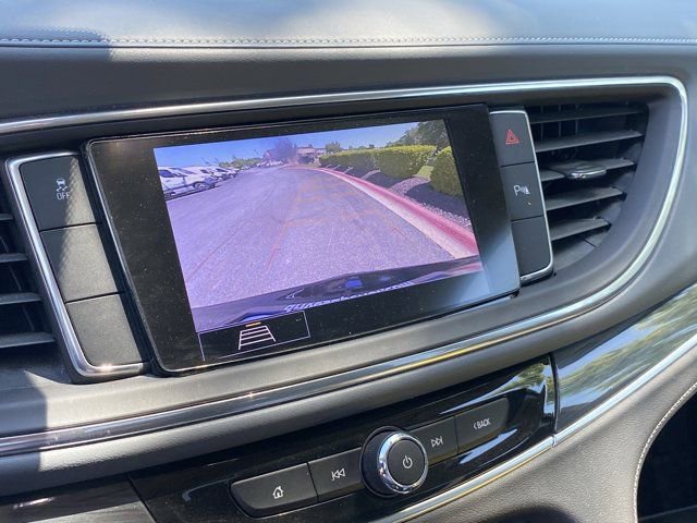 Used 2020 Buick Enclave Essence w/ Sport Touring Edition FWD image 23