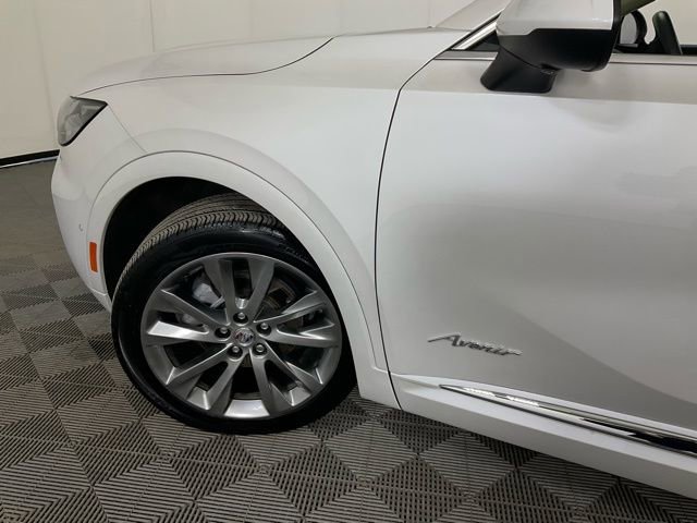 Used 2023 Buick Envision Avenir image 40