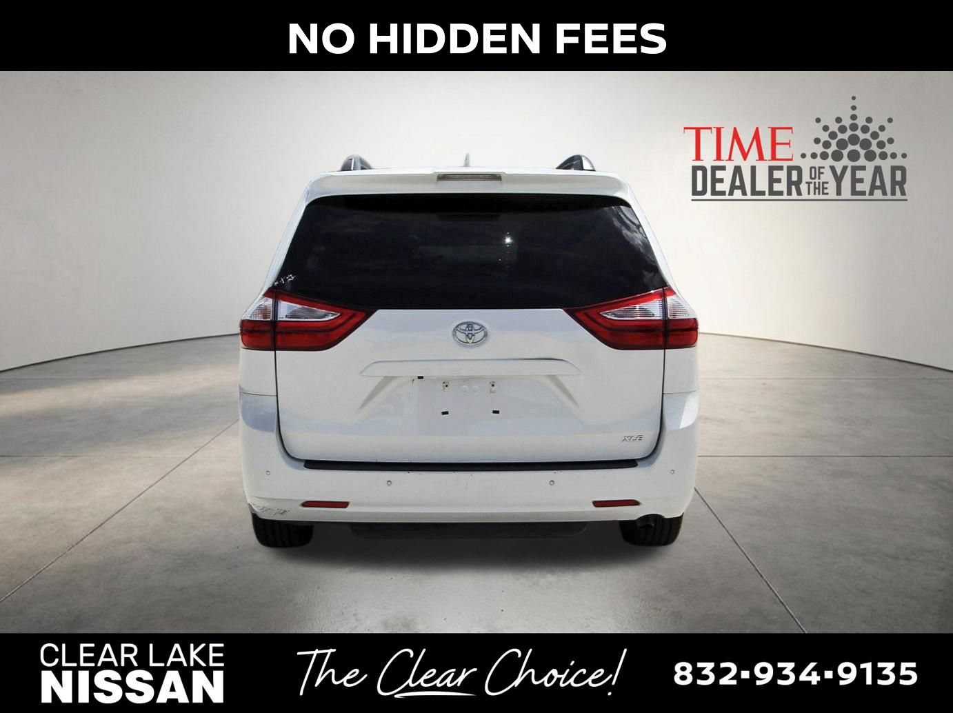 Used 2019 Toyota Sienna XLE w/ XLE Navigation Package FWD image 6