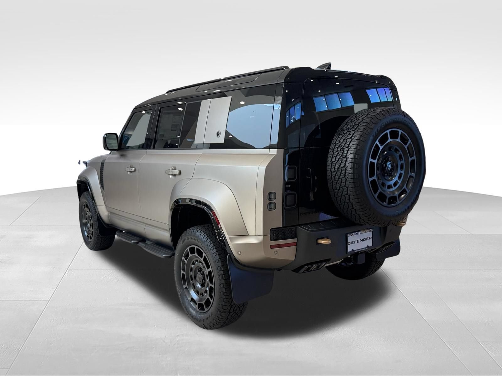 New 2026 Land Rover Defender 110 OCTA AWD/4WD image 3