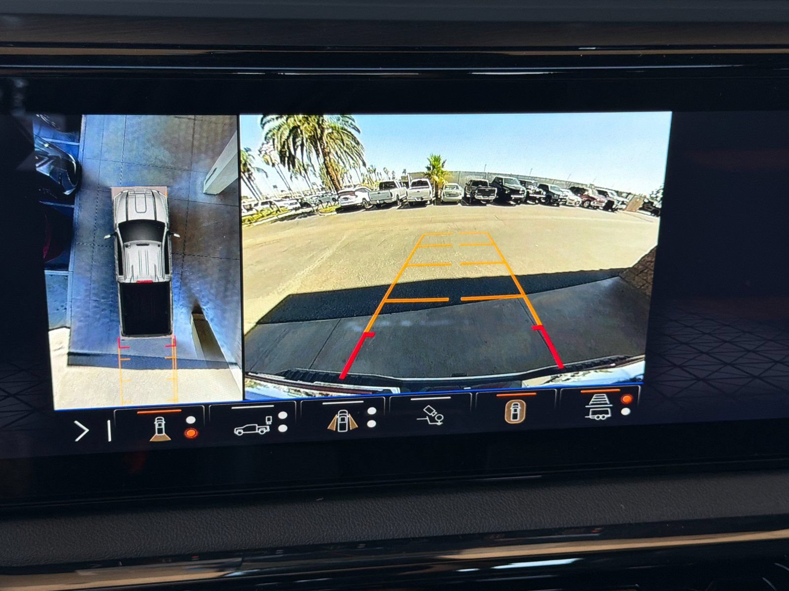New 2026 GMC Sierra 2500 AT4 w/ AT4 Premium Plus Package AWD/4WD image 18
