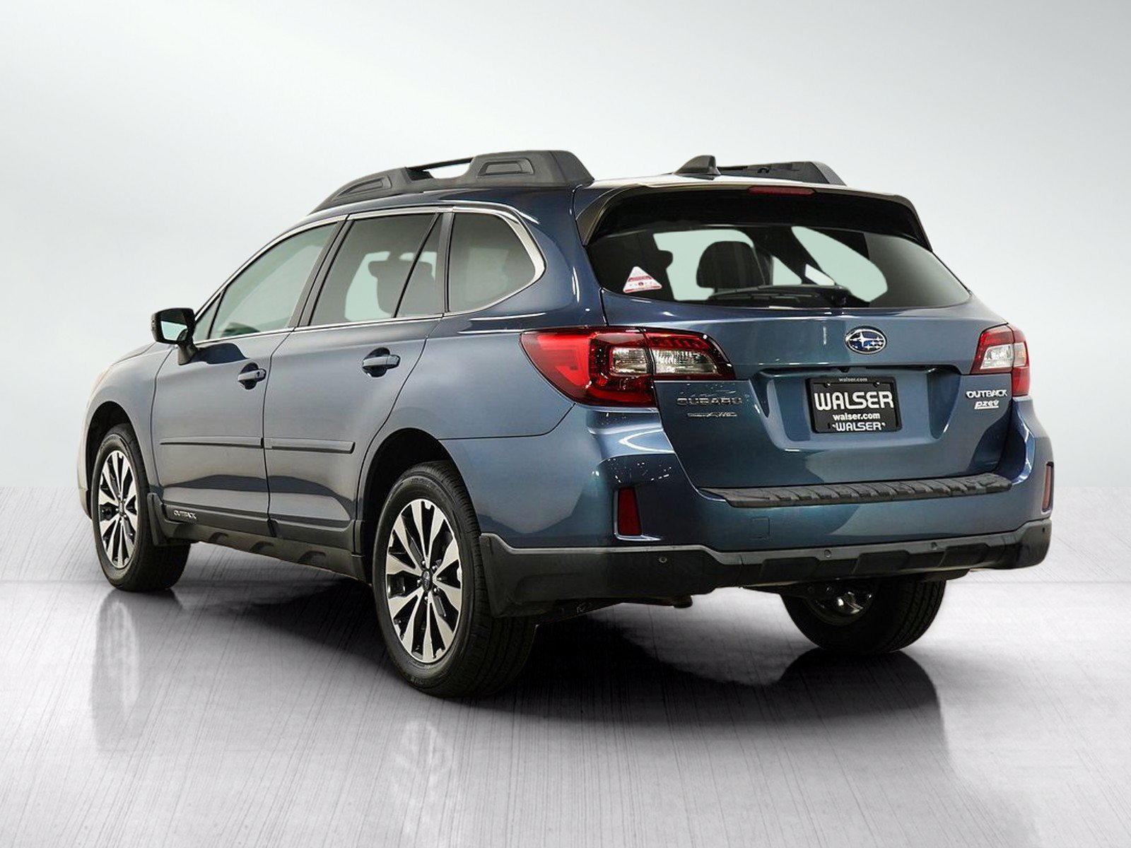 Used 2017 Subaru Outback 2.5i Limited AWD/4WD image 3