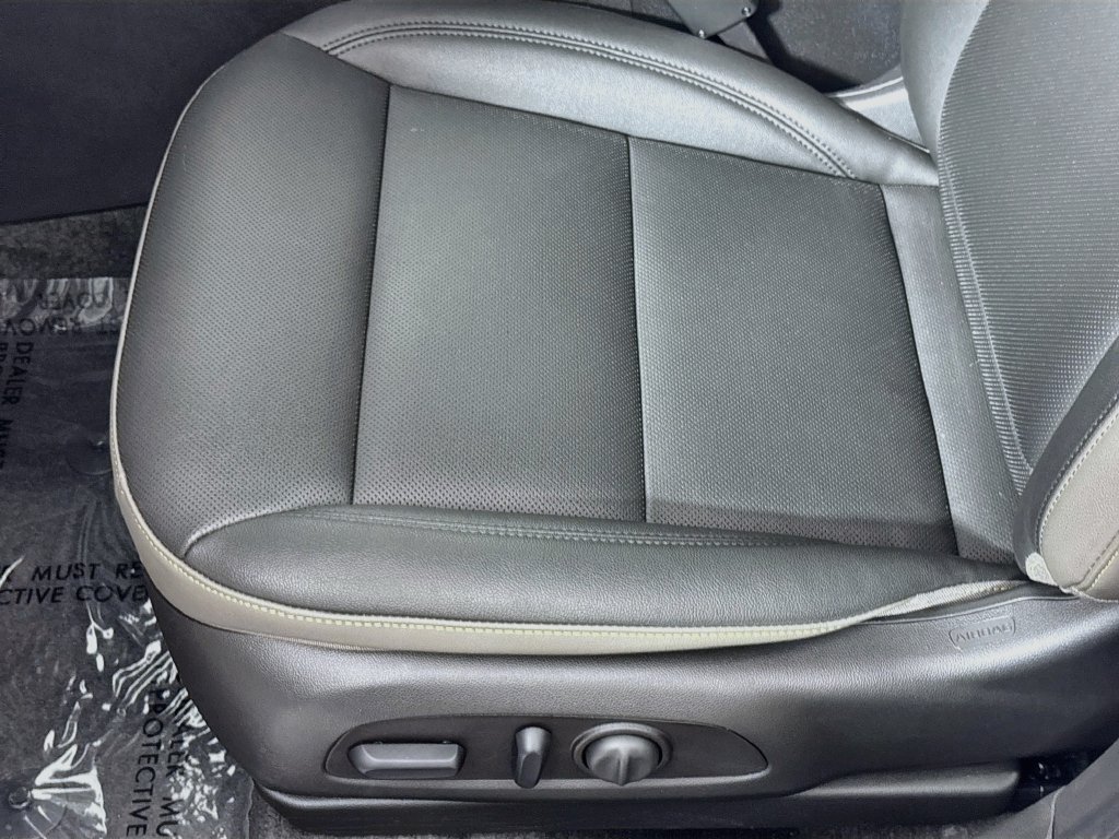 Certified 2026 Chevrolet Trax ACTIV w/ Sunroof Package FWD image 21