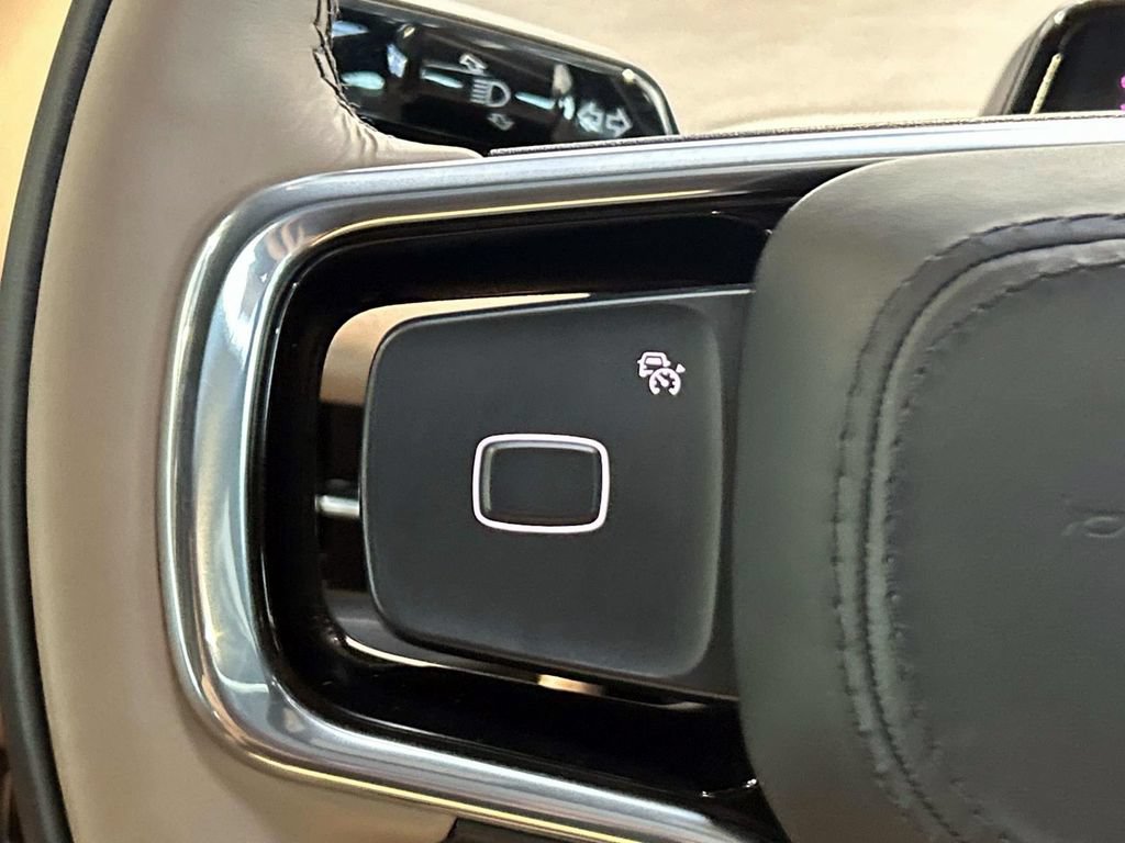 Used 2025 Lincoln Navigator L Black Label AWD/4WD image 28