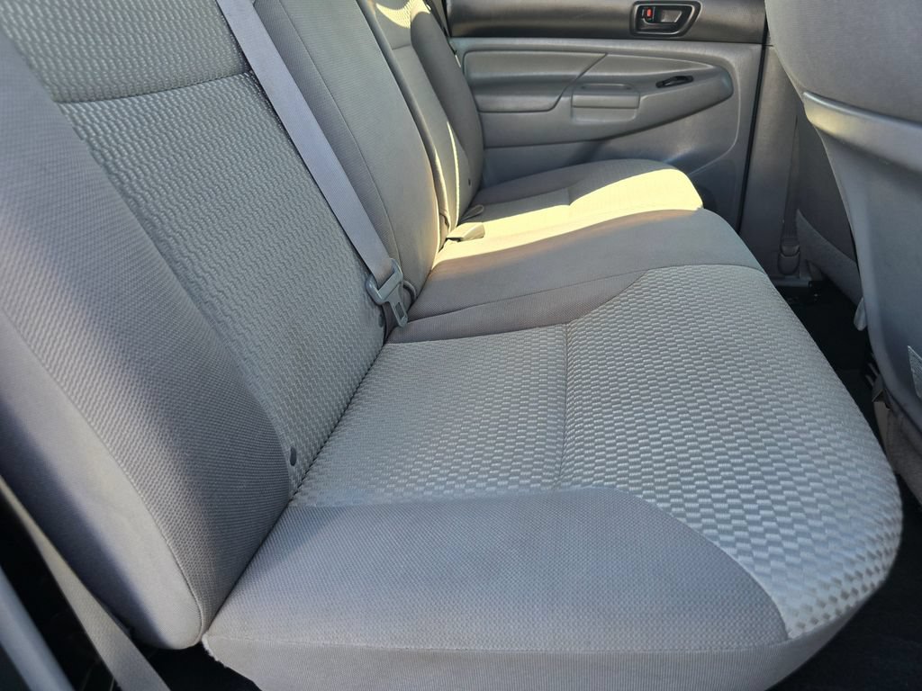 Used 2012 Toyota Tacoma 4x4 Double Cab w/ SR5 Pkg image 14