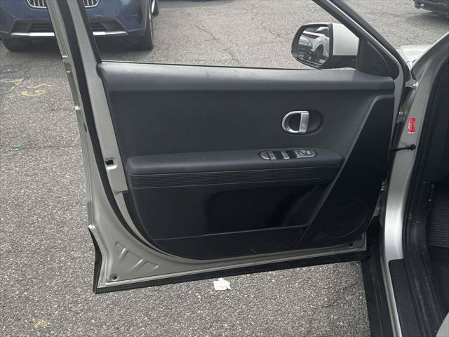 Certified 2024 Hyundai Ioniq 5 SEL AWD/4WD image 17