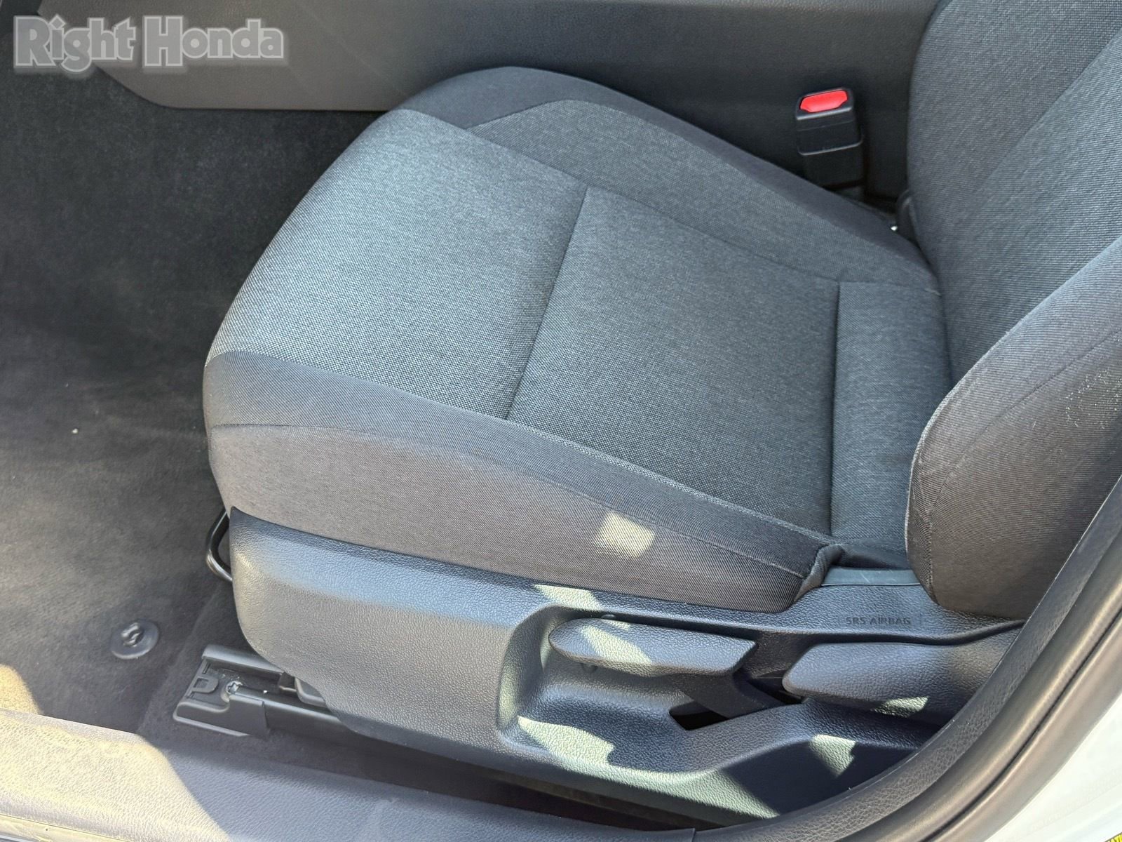 Used 2025 Toyota Camry LE image 13