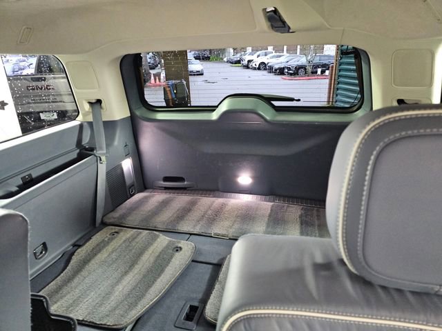 Used 2020 Lincoln Navigator Black Label w/ Cargo Convenience Package image 23