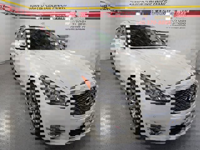 Used 2016 INFINITI Q70 L 3.7 w/ Deluxe Touring Package