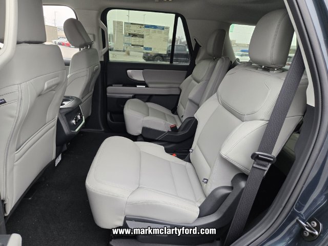 New 2026 Ford Expedition Active RWD image 6