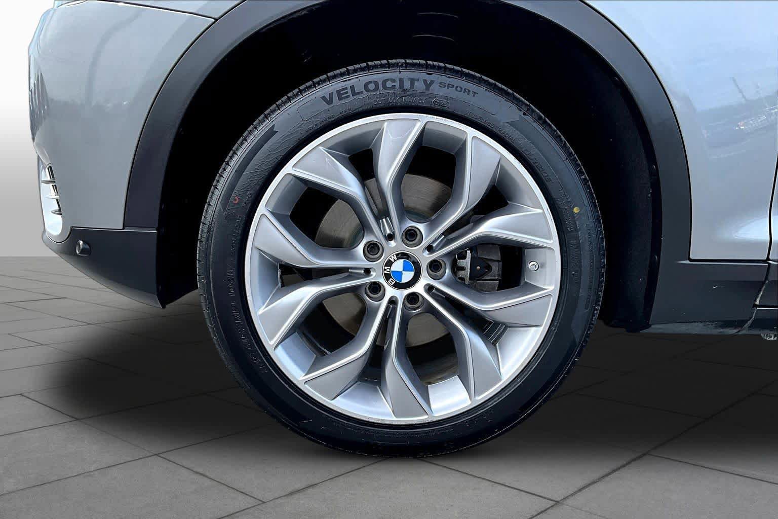 Used 2017 BMW X3 xDrive28i image 10