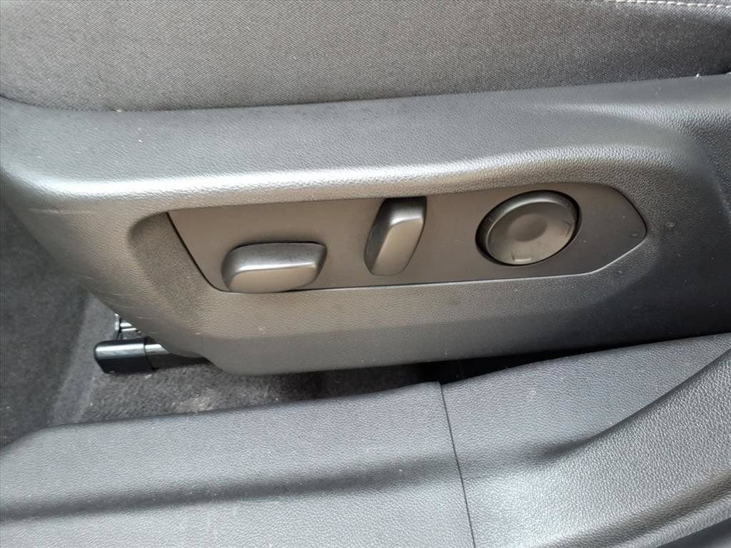 Used 2024 Buick Envision Preferred AWD/4WD image 25