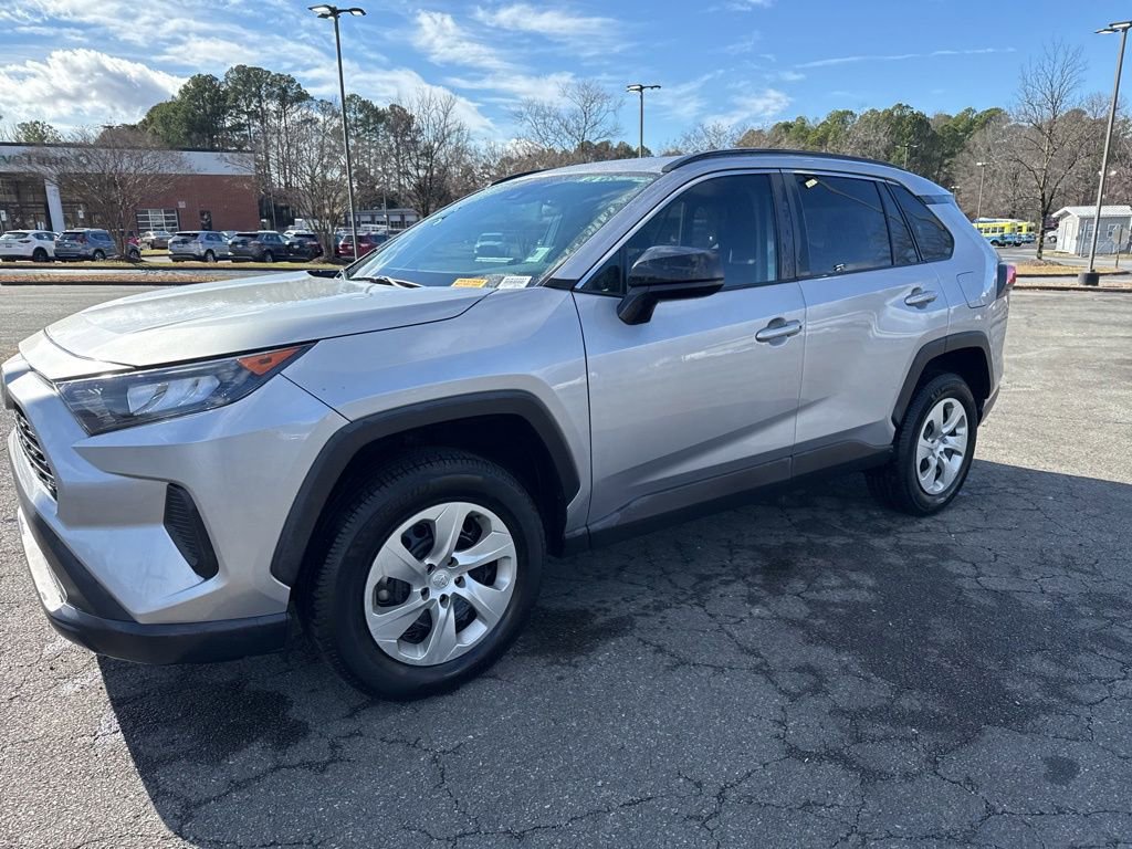 Used 2021 Toyota RAV4 LE image 21