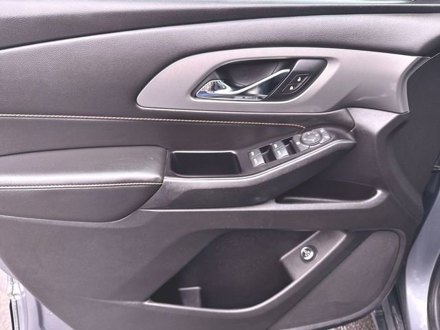 Used 2020 Chevrolet Traverse LT w/ LPO, Floor Liner Package image 21