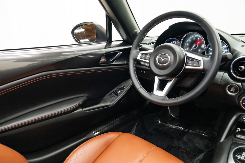 Used 2023 MAZDA MX-5 Miata Grand Touring w/ Weather Package RWD image 12